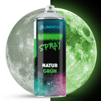 Glow Spray Natural Green 400 ml: can in front of a moon, grey in daylight on the left, glowing green in the dark on the right