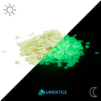 Glow Granules Green 4 mm compared in daylight and in the dark, with sun and moon symbols