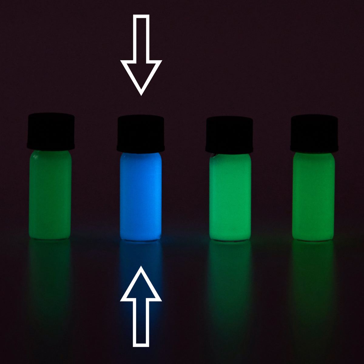 Luminous Paint for Watch Hands Natural Blue-Green 2 g: four vials in the dark from green to blue, the second marked