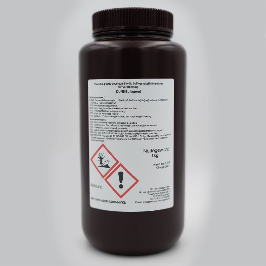 3D Printing Resin Clear: back of the brown 1 kg bottle with information label and hazard pictograms