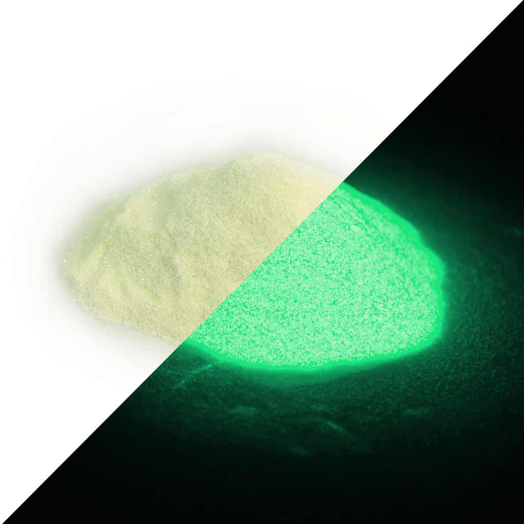 Glitter Powder Green 50 g: pale powder by day, glowing green in the dark (split view)