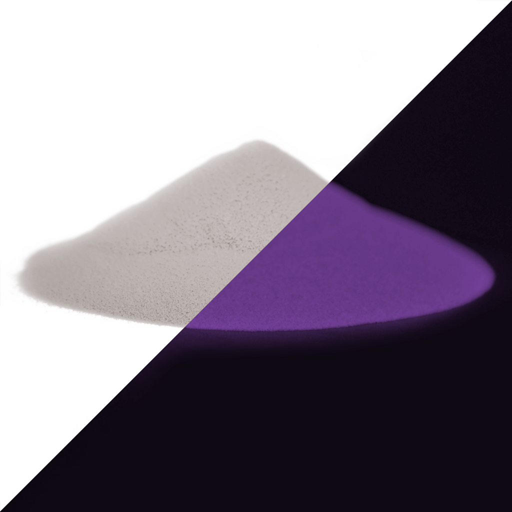 Glow in the Dark Powder Natural Ocean Pink 40 g: whitish powder by day, violet glow in the dark (split)